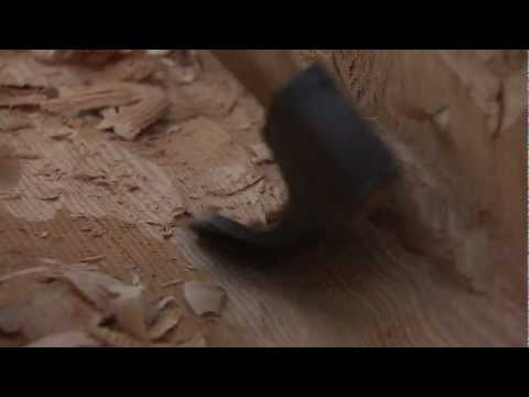 Herstellung von Holzbrunnen - Feinarbeiten am Stamm (Teil 3)