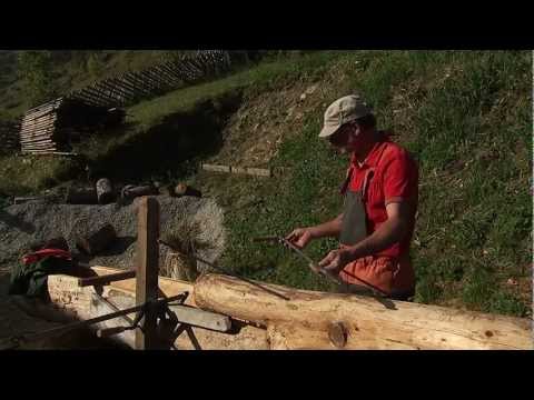 Herstellung von Holzbrunnen - Bearbeitung der Brunnensäule (Teil 4)